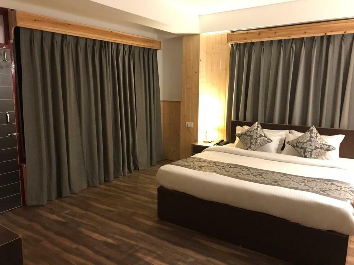 佩林 Bluben Alpine酒店 外观 照片